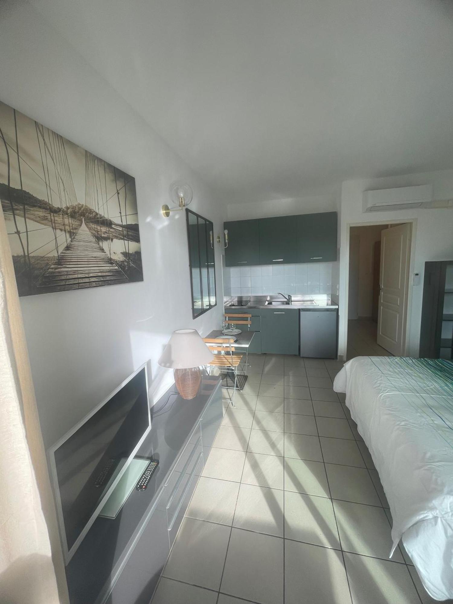 Studio 28 M2 Porticcio Centre Экстерьер фото